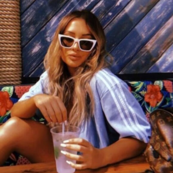 Quay Australia Call The Shots White Frame Polarized Grey Lens Cat Eye Sunglasses main image 16